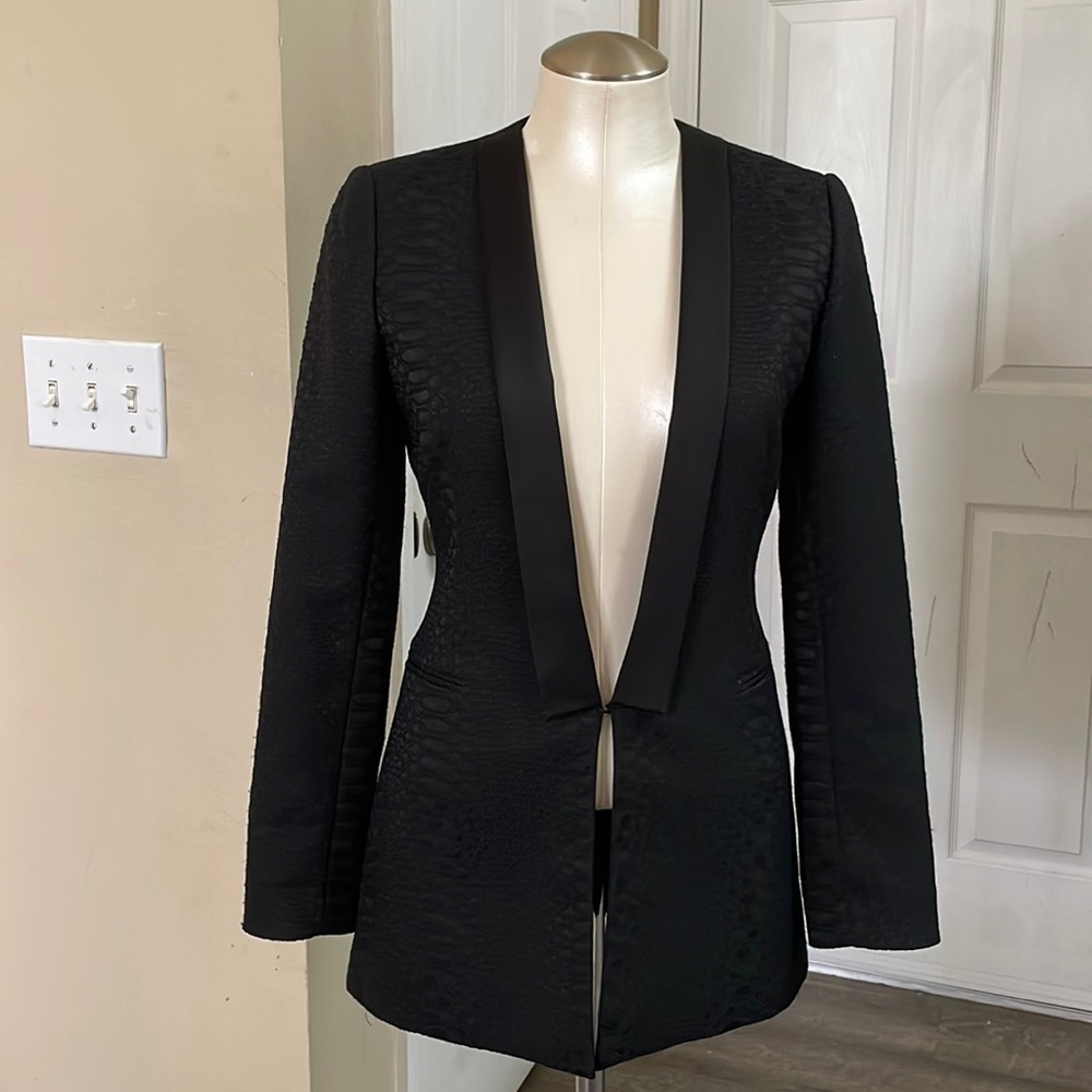 Gianni Bini blazer size 0